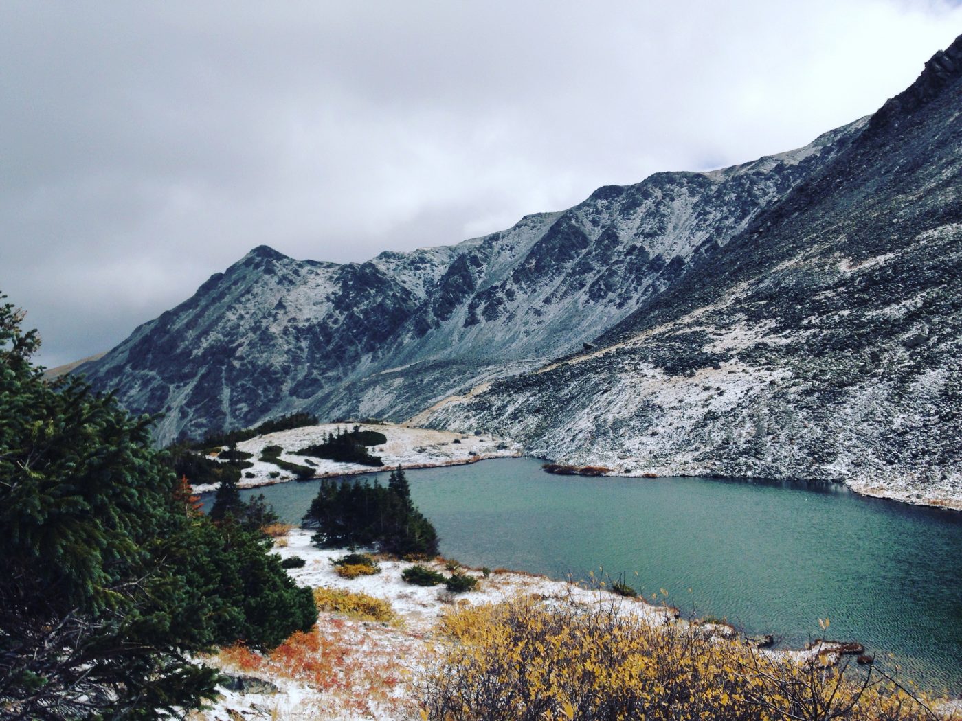 best fall hikes in colorado - cottonwood pass