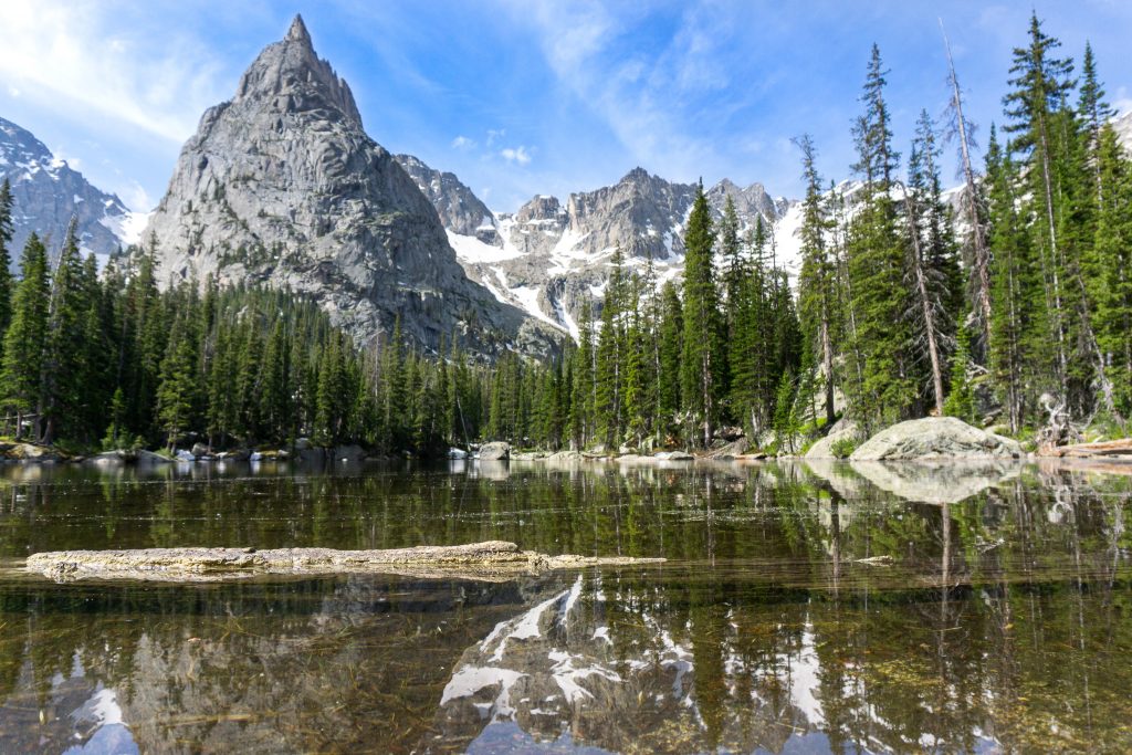 lake hikes colorado