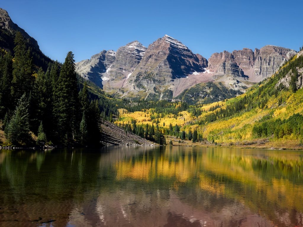 maroon bells in fall