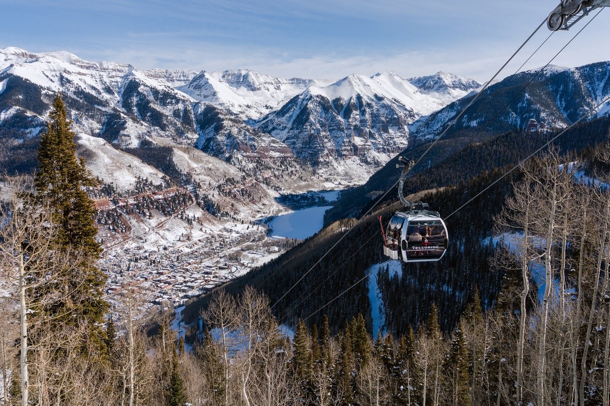 12 of the Best Ski Towns in Colorado to Hit The Slopes This Year