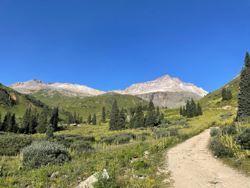 Yankee Boy Basin Road